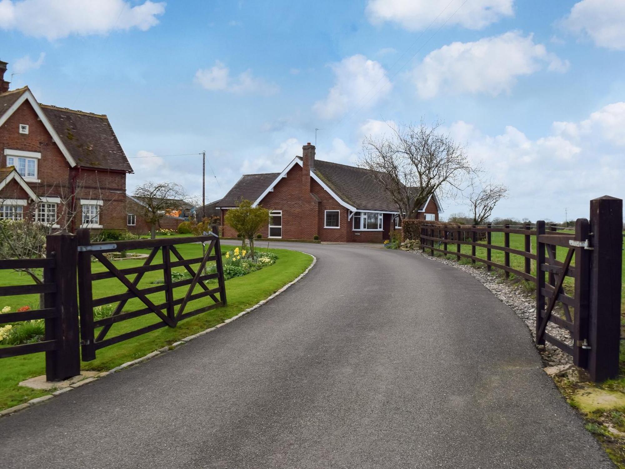 Lyncroft Holiday Bungalow Sandbach Exterior foto